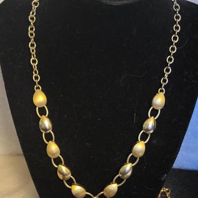 GENUINE PEARL EARRINGS, TRIFARI NECKLACE AND 2 OTHER NECKLACES