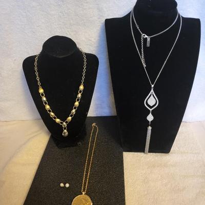 GENUINE PEARL EARRINGS, TRIFARI NECKLACE AND 2 OTHER NECKLACES