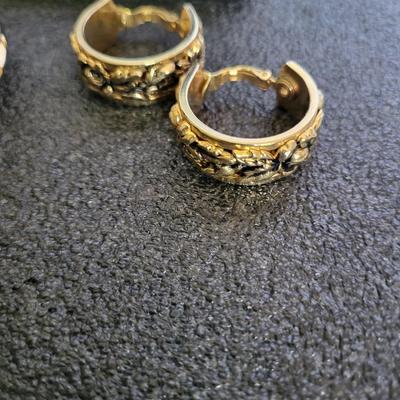 GOLD-TONE FASHION JEWELRY