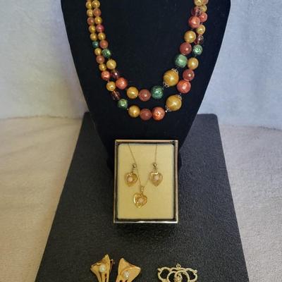 STAR BEAD NECKLACE, 12K GOLD FILLED HEART SET, 1 PENDANT AND PAIR OF EARRINGS