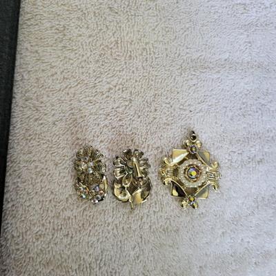 VINTAGE GOLD-TONE JEWELRY