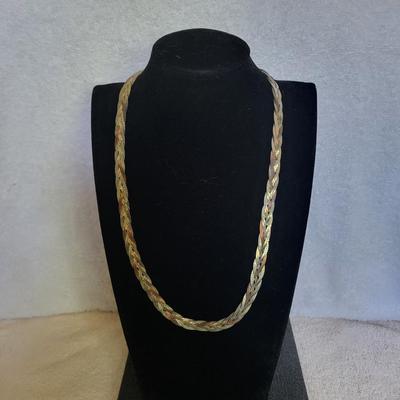 CHAIN NECKLACE, BRACELETS AND BROOCH