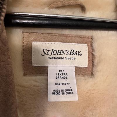 Johnston & Murphy, St. John’s Bay, and More Women’s Jackets - Sizes M-XL (PC-DZ)