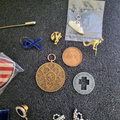 MISC VINTAGE PINS, MEDALS, ETC