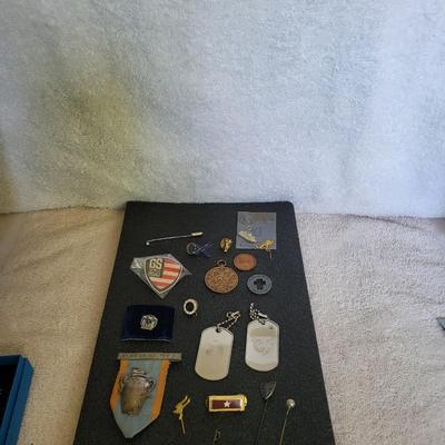 MISC VINTAGE PINS, MEDALS, ETC