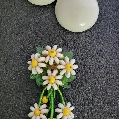 VINTAGE COSTUME JEWELRY