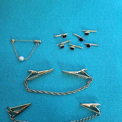 COLLAR AND TIE CLIPS PLUS VINTAGE CUFFLINKS