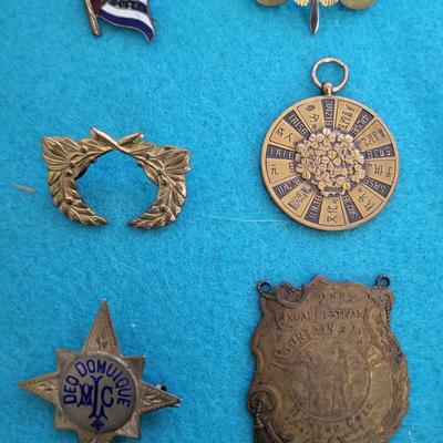 MEDALS, BADGES, PINS AND MORE