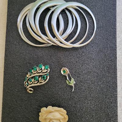 CHICO BANGLE BRACELETS AND 3 BROOCHES
