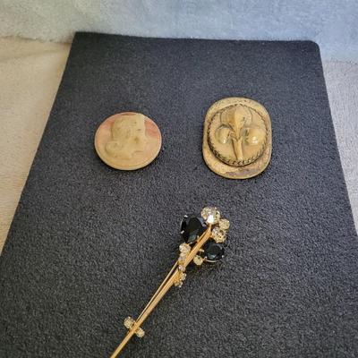 VERY OLD CAMEO BROOCH, RARE FLOWER BROOCH AND RHINESTONE FLOWER BROOCH
