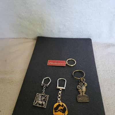 4 KEYCHAINS