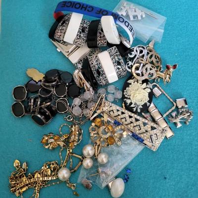 BROKEN JEWELRY