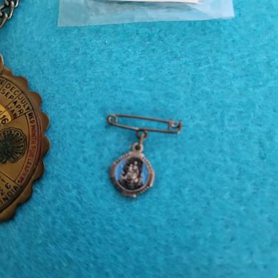1825 BRONZE GEORGE IV REPLICA, VINTAGE CALENDAR KEYCHAIN AND MORE