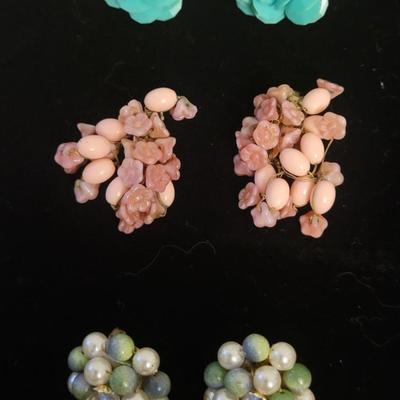 9 PAIRS OF VINTAGE CLIP ON EARRINGS