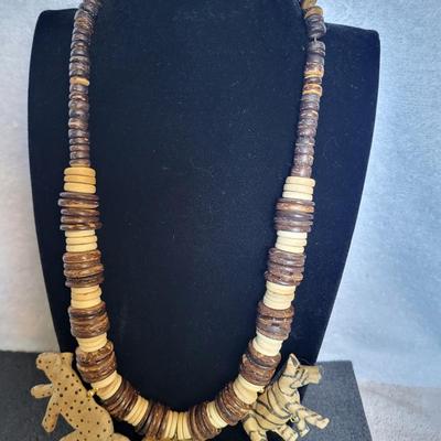 JEWELRY MADE OF WOOD