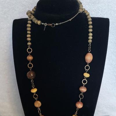 JEWELRY MADE OF WOOD