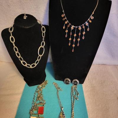 KENNETH COLE CHAIN NECKLACE AND OTHER SILVER-TONE JEWELRY