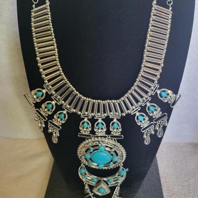 BOHO STATEMENT STYLE NECKLACE
