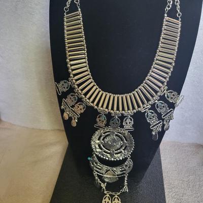 BOHO STATEMENT STYLE NECKLACE