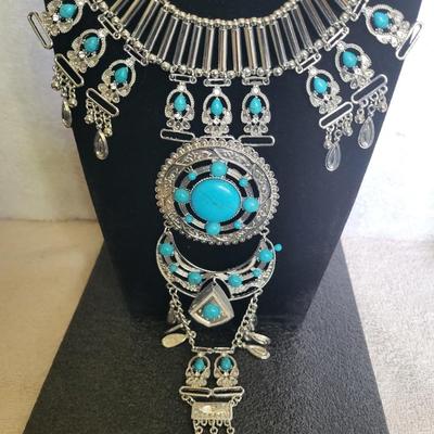 BOHO STATEMENT STYLE NECKLACE