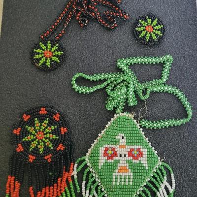 BROKEN NATIVE AMERICAN BEADED JEWELRY FOR REPAIR OR CRAFT