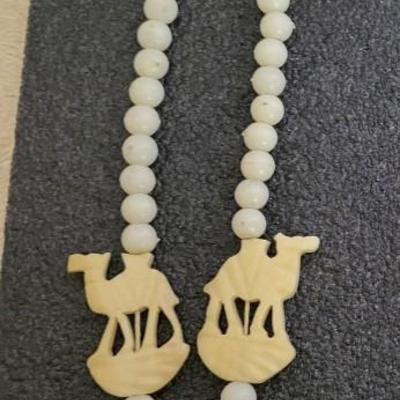 VARIETY OF COSTUME JEWELRY