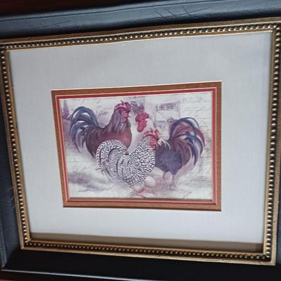 2 FRAMED PICTURES OF ROOSTERS AND A WALL CLOCK