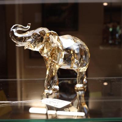 Sale Photo Thumbnail #201: Swarovski 2013 Elephant Cinta

NO CHERRY PICKING or taking ONLY the items you want and leaving the rest! Please arrive with enough time to load. Bring boxes/any tools to assemble/dolly/people to help load/etc.
- Questions? Call Shawn at (918)232-2327 or e