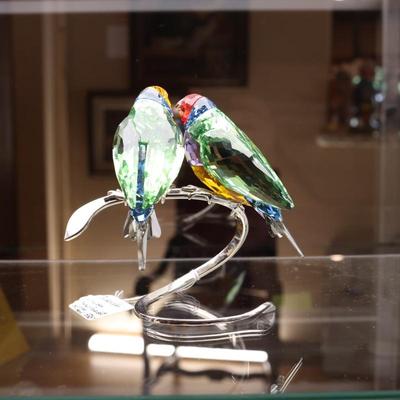 Swarovski Gouldian Finches Peridot 2012 Silver Stand