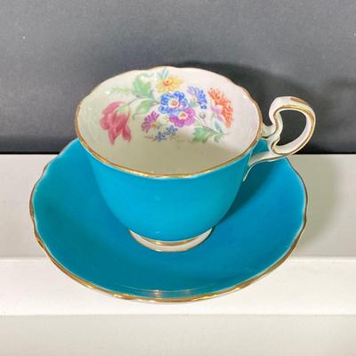 LOT 61: Collection of Beautiful Tea Cups and Saucers - Wedgwood "Geneva", Royal Vienna 1020, Kunst Kronach, Aynsley, English...