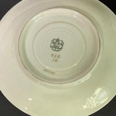 LOT 61: Collection of Beautiful Tea Cups and Saucers - Wedgwood "Geneva", Royal Vienna 1020, Kunst Kronach, Aynsley, English...