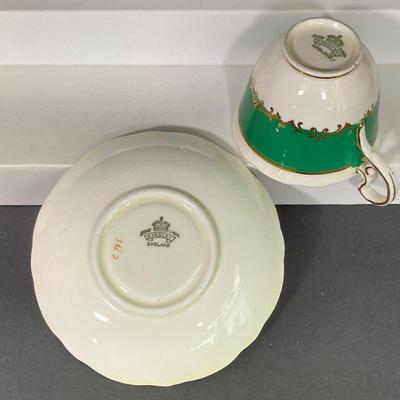 LOT 61: Collection of Beautiful Tea Cups and Saucers - Wedgwood "Geneva", Royal Vienna 1020, Kunst Kronach, Aynsley, English...