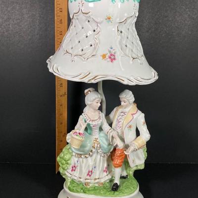 LOT 68: Vintage Victorian Porcelain Lamp