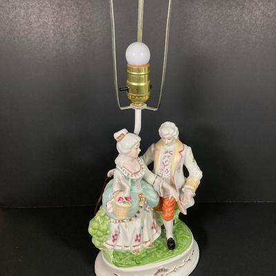 LOT 68: Vintage Victorian Porcelain Lamp