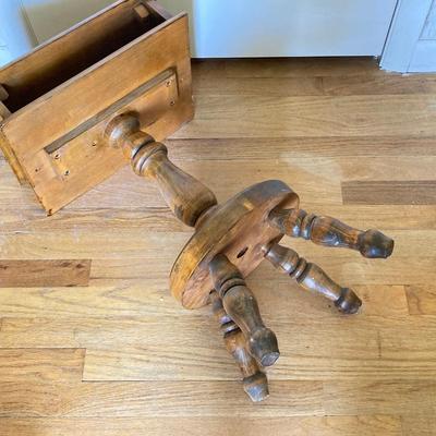 LOT 69: Adorable Wooden Side / Book Table with Vintage Lantern Style Lamp and Collection of American History / War Books