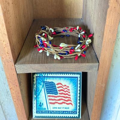 LOT 81: Patriotic Country Home Decor & More