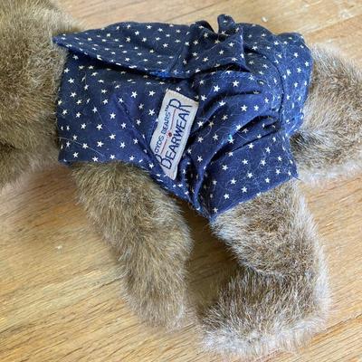 LOT 81: Patriotic Country Home Decor & More