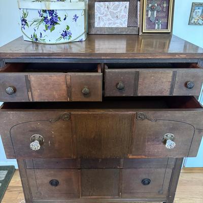 LOT 83: Vintage Dresser, Bonwit Teller Hat Boxes & More