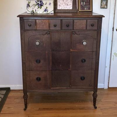 LOT 83: Vintage Dresser, Bonwit Teller Hat Boxes & More