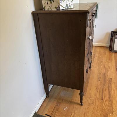 LOT 83: Vintage Dresser, Bonwit Teller Hat Boxes & More