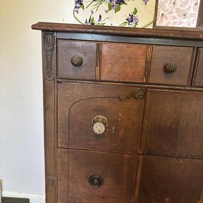 LOT 83: Vintage Dresser, Bonwit Teller Hat Boxes & More