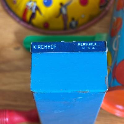 LOT 87: Vintage US Metal Toy Mfg. Co., Kirchhof & Unmarked Noise Makers
