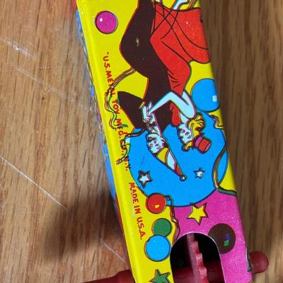 LOT 87: Vintage US Metal Toy Mfg. Co., Kirchhof & Unmarked Noise Makers