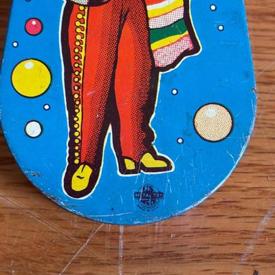 LOT 87: Vintage US Metal Toy Mfg. Co., Kirchhof & Unmarked Noise Makers