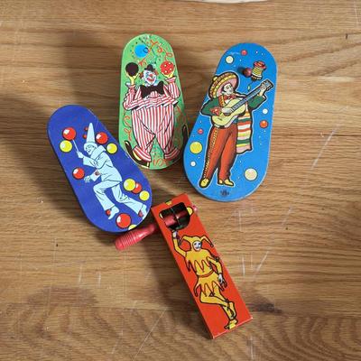 LOT 87: Vintage US Metal Toy Mfg. Co., Kirchhof & Unmarked Noise Makers