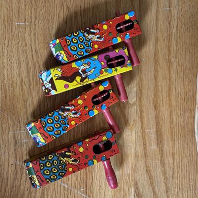 LOT 87: Vintage US Metal Toy Mfg. Co., Kirchhof & Unmarked Noise Makers
