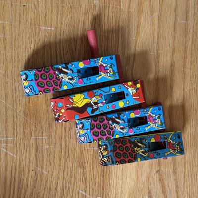 LOT 87: Vintage US Metal Toy Mfg. Co., Kirchhof & Unmarked Noise Makers