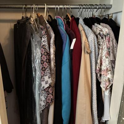LOT 96: Closet Cleanout: Multiple Sizes & Styles