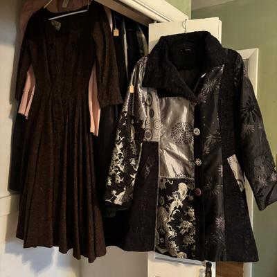 LOT 97: Closet Cleanout: Multiple Sizes & Styles