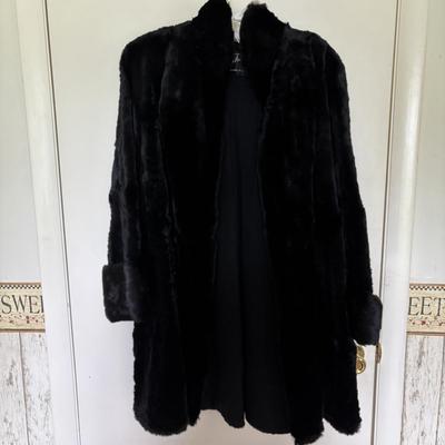 LOT 101: Vintage Fur Collection: Brainin Furs Inc of Vineland Coat & Evans Custom Studio